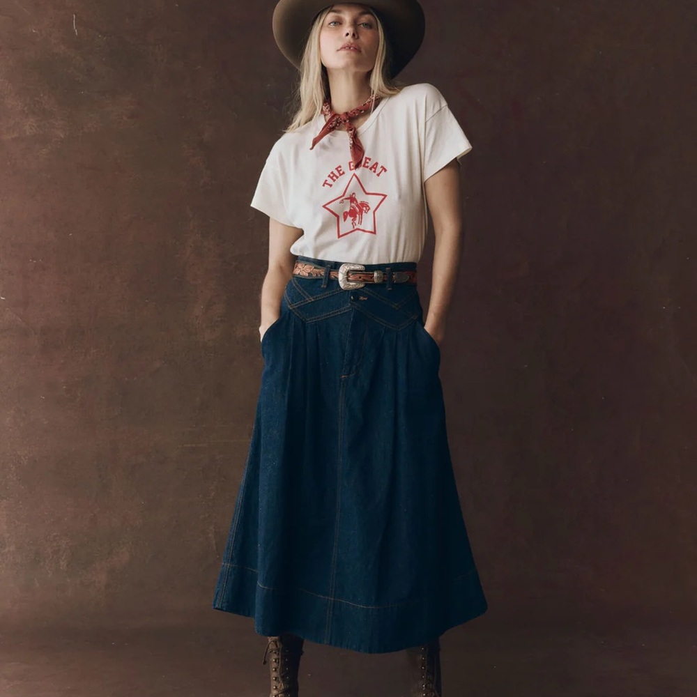 NWT THE GREAT Denim Field Skirt, Size 2/Medium.